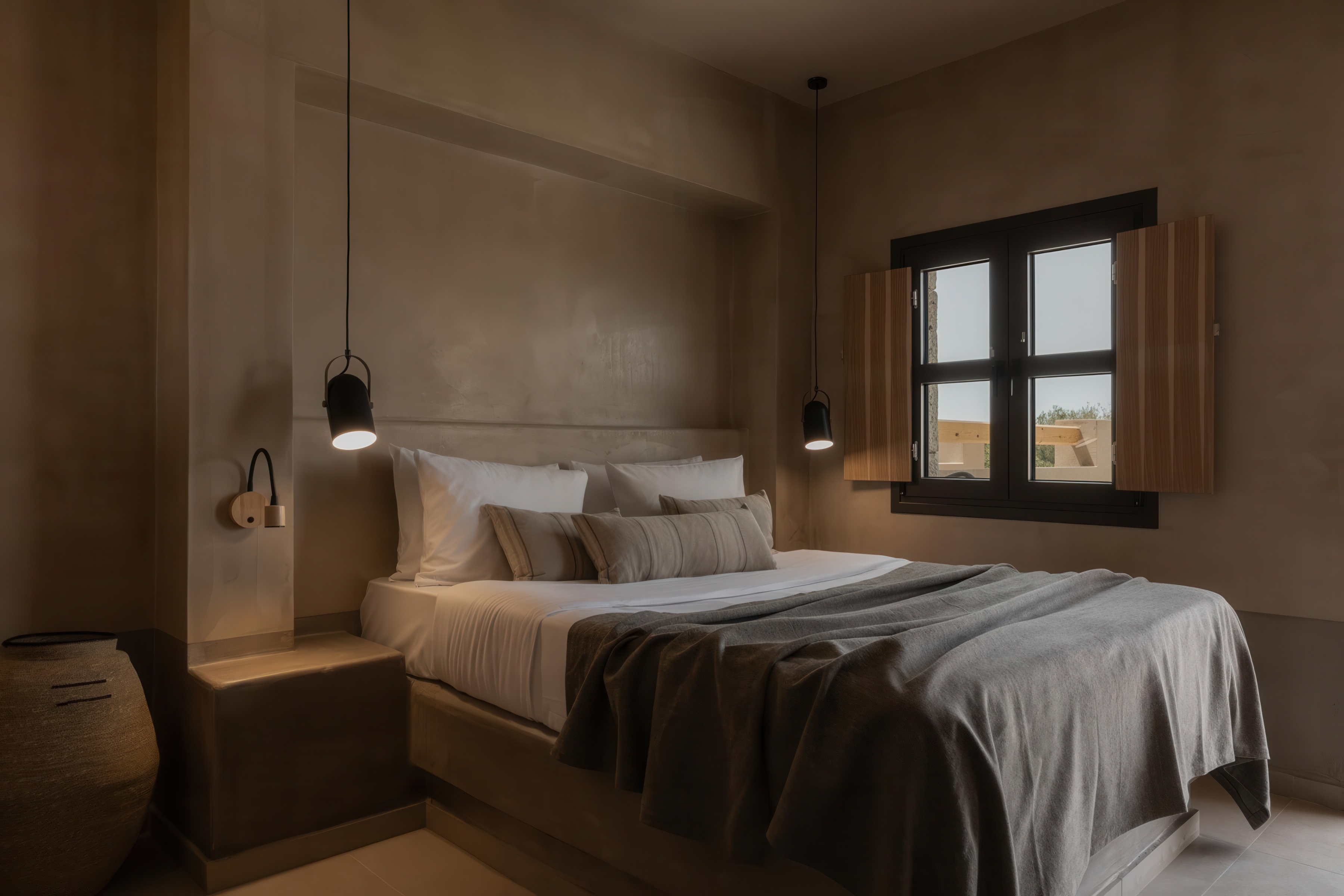 Kamares Bedroom, image courtesy of Omicron Hotels