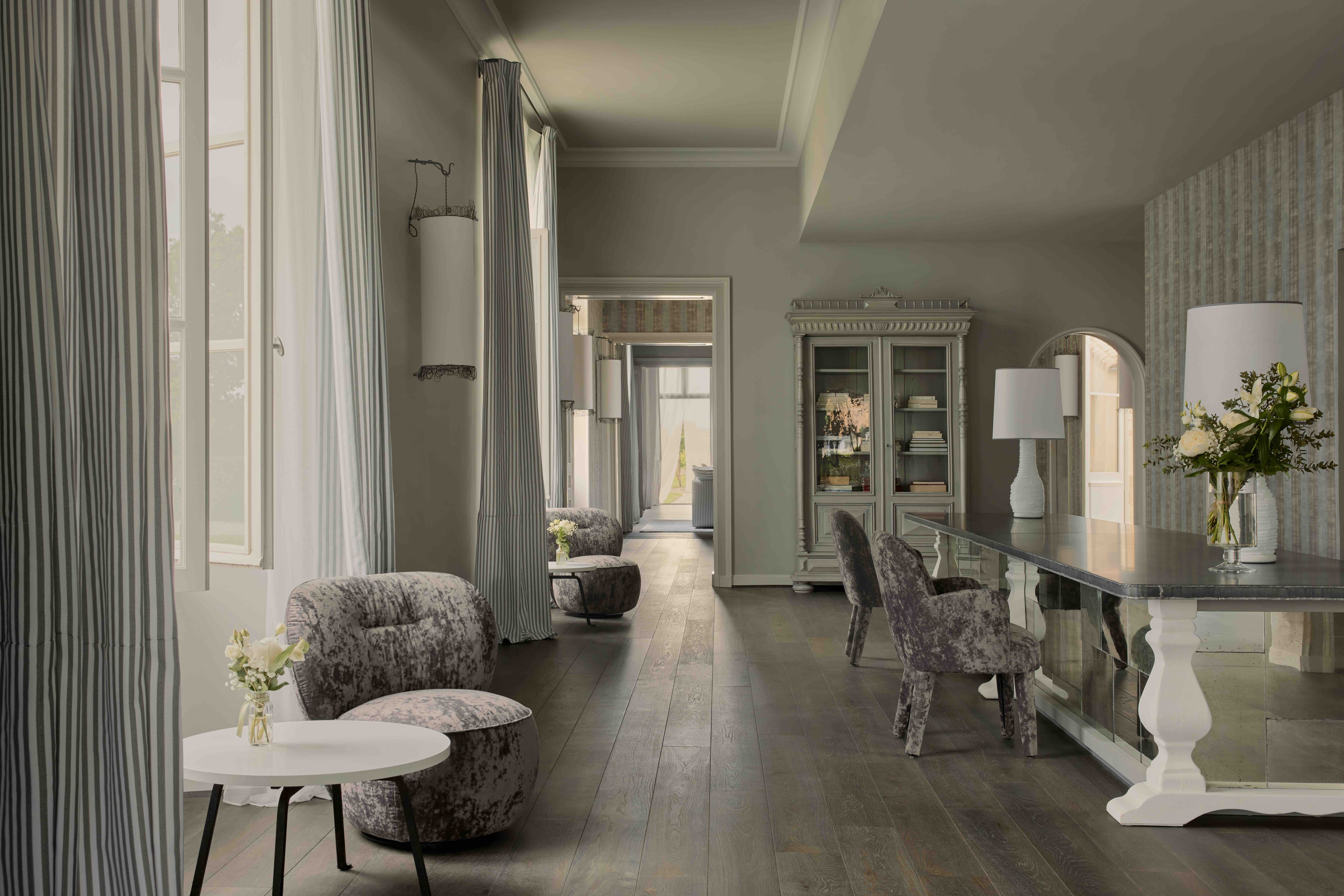 Reception, image courtesy of COMO Cordeillan-Bages