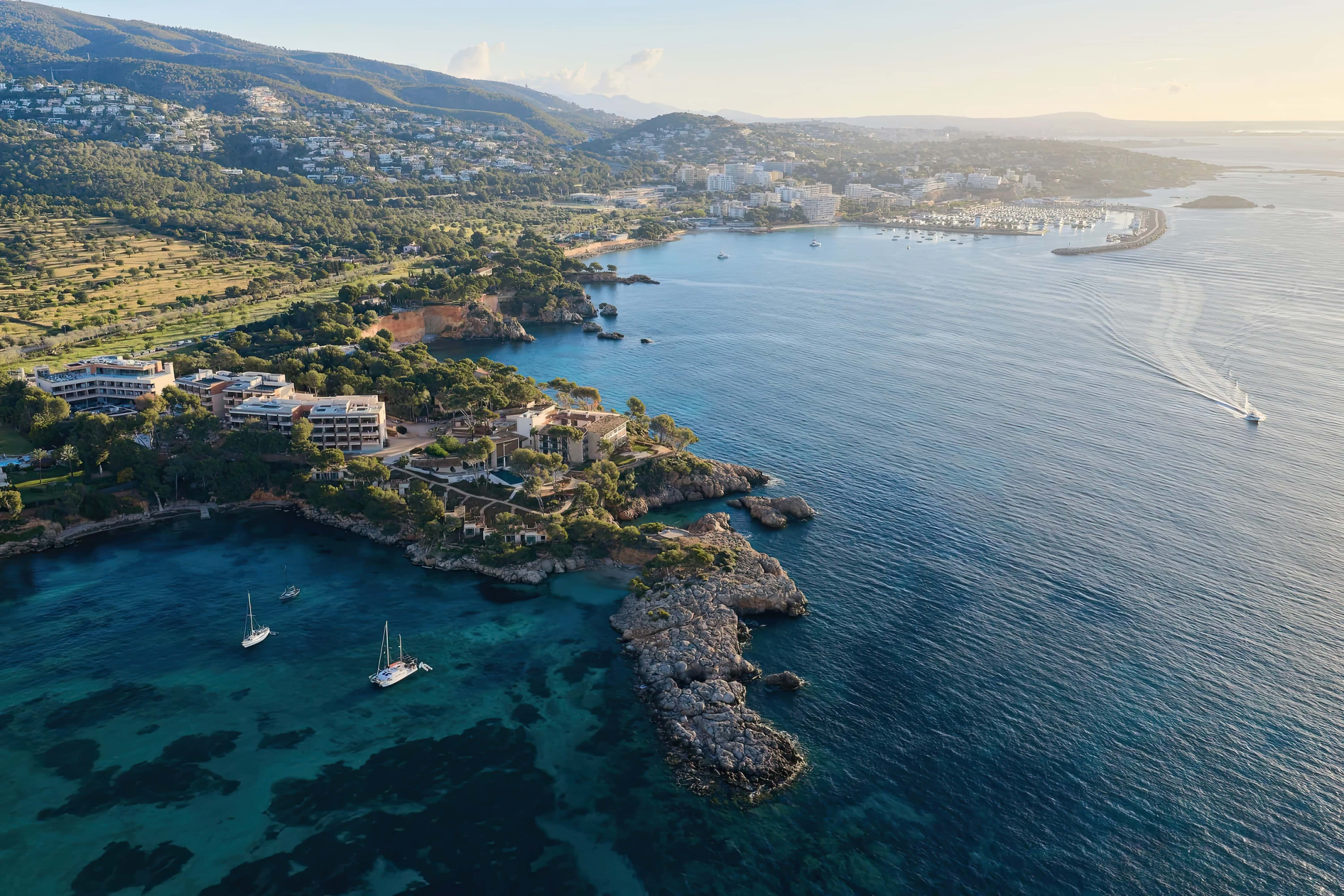 Mandarin Oriental debuts its first Balearic resort on Mallorca's Punta Negra