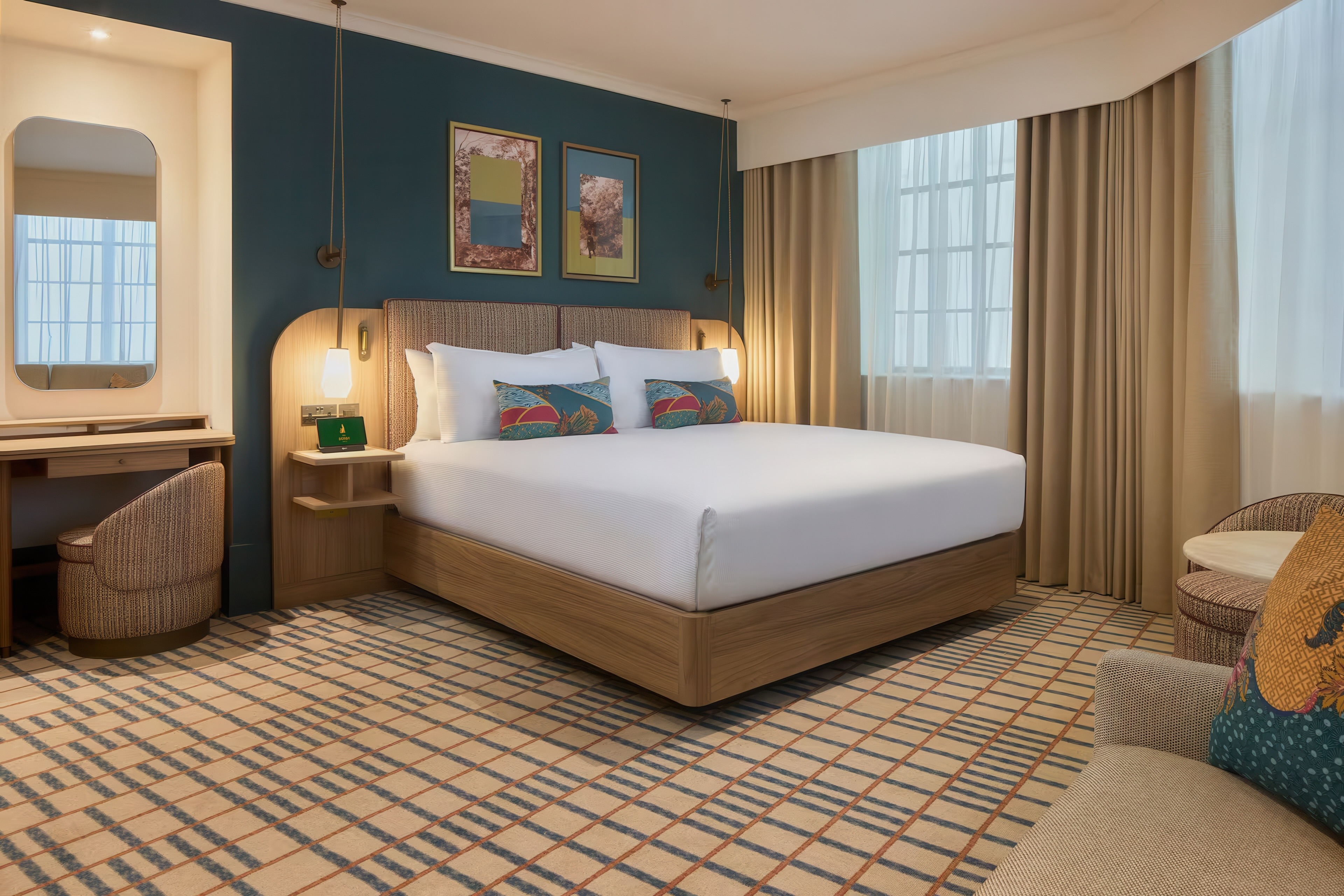 Junior King Suite, image courtesy of The Derby London City