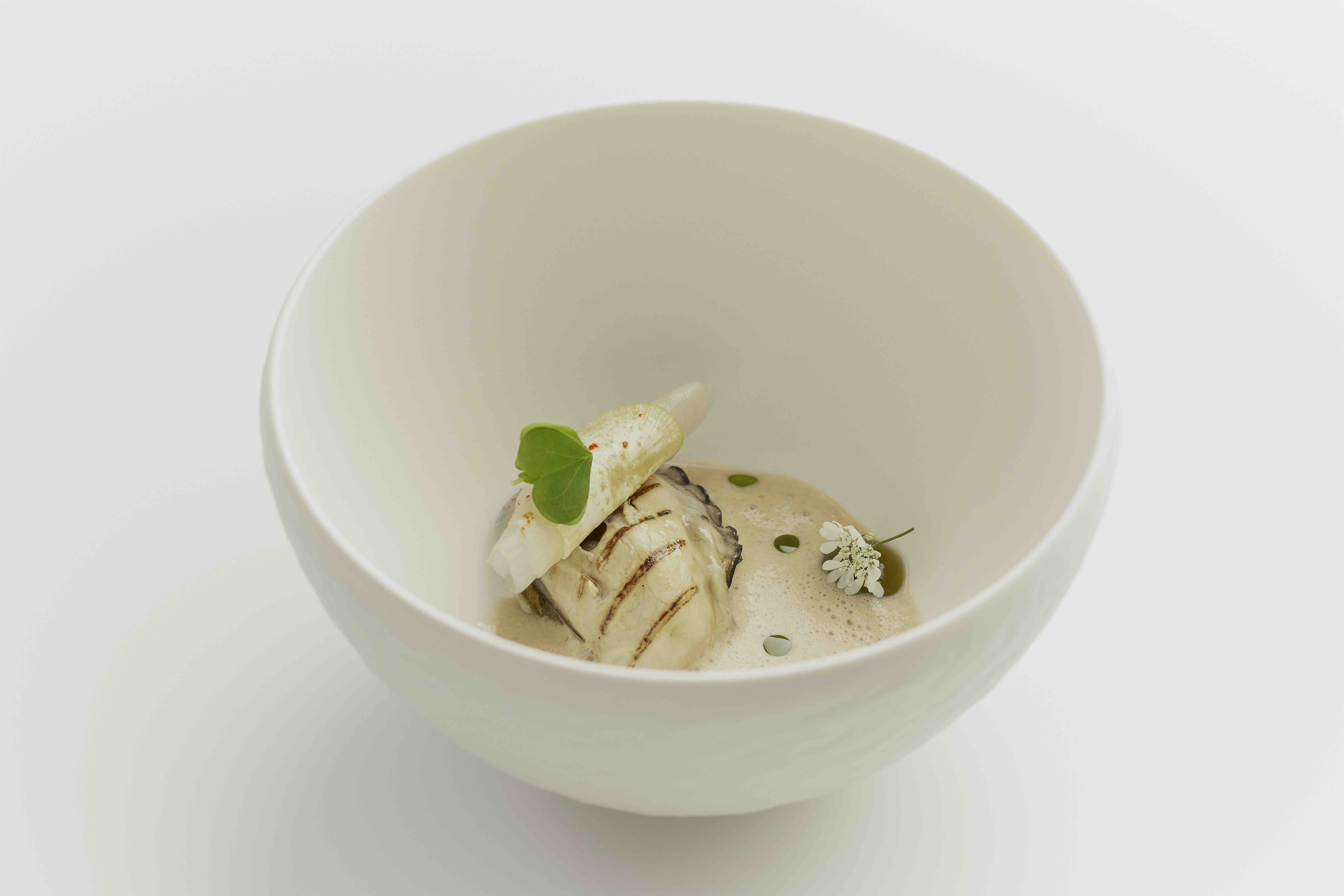 Le Cordeillan Cuisine, image courtesy of COMO Cordeillan-Bages