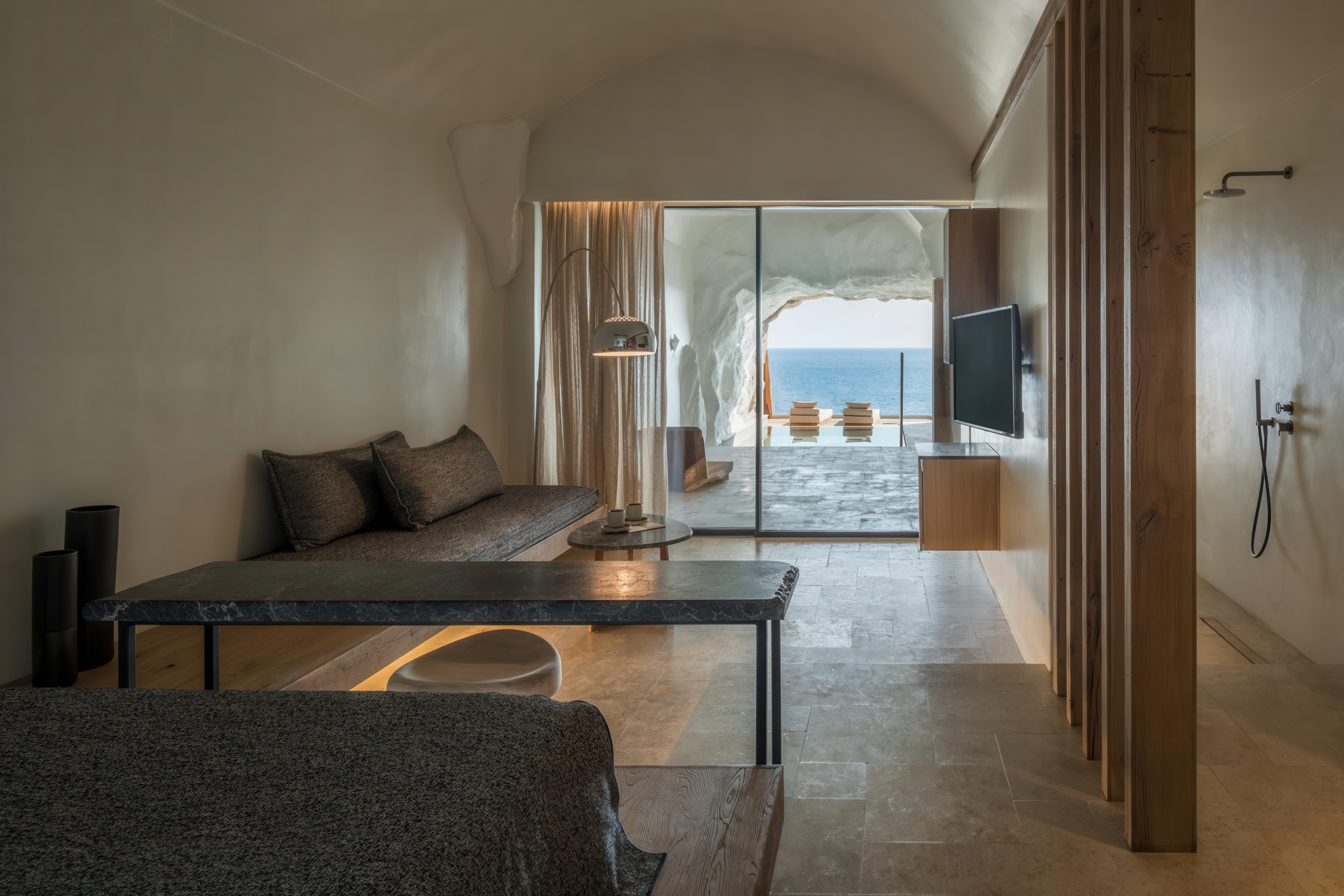 Suite Interior, image courtesy of Omicron Hotels