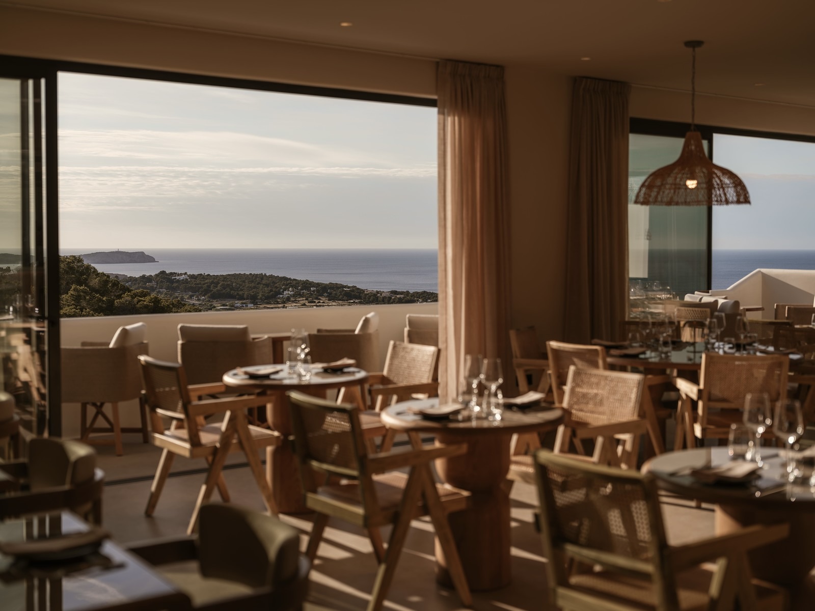 Dining, courtesy of Besai Ibiza